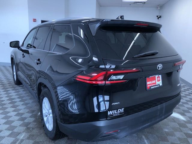 Used 2025 Toyota Grand Highlander AWD image 12