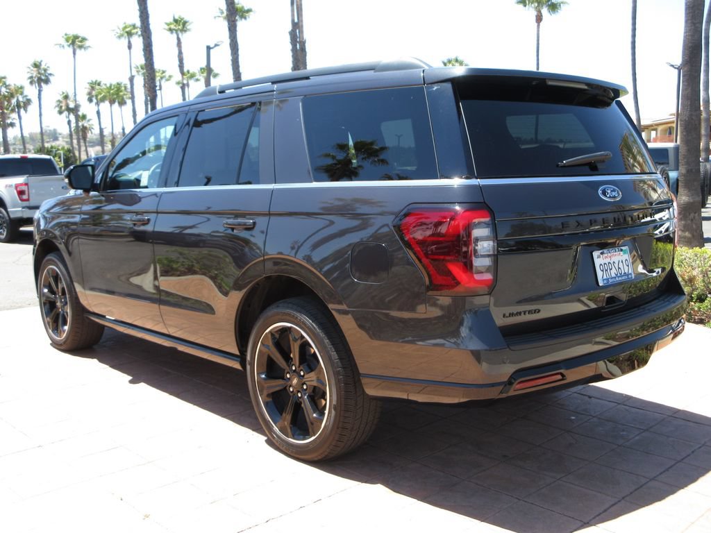 Certified 2024 Ford Expedition Limited AWD/4WD image 2