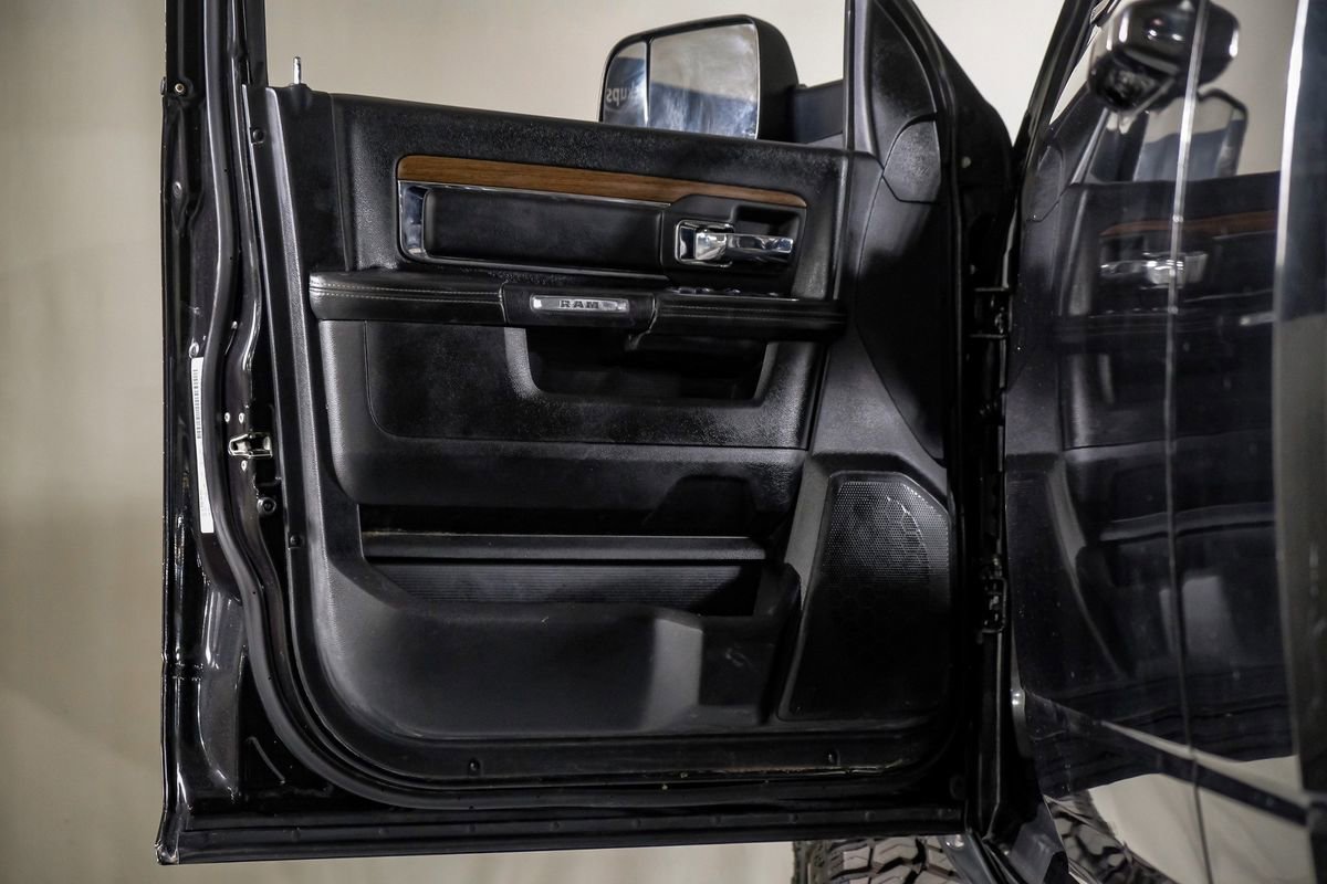 Used 2017 RAM 2500 Laramie w/ Sport Appearance Group image 33