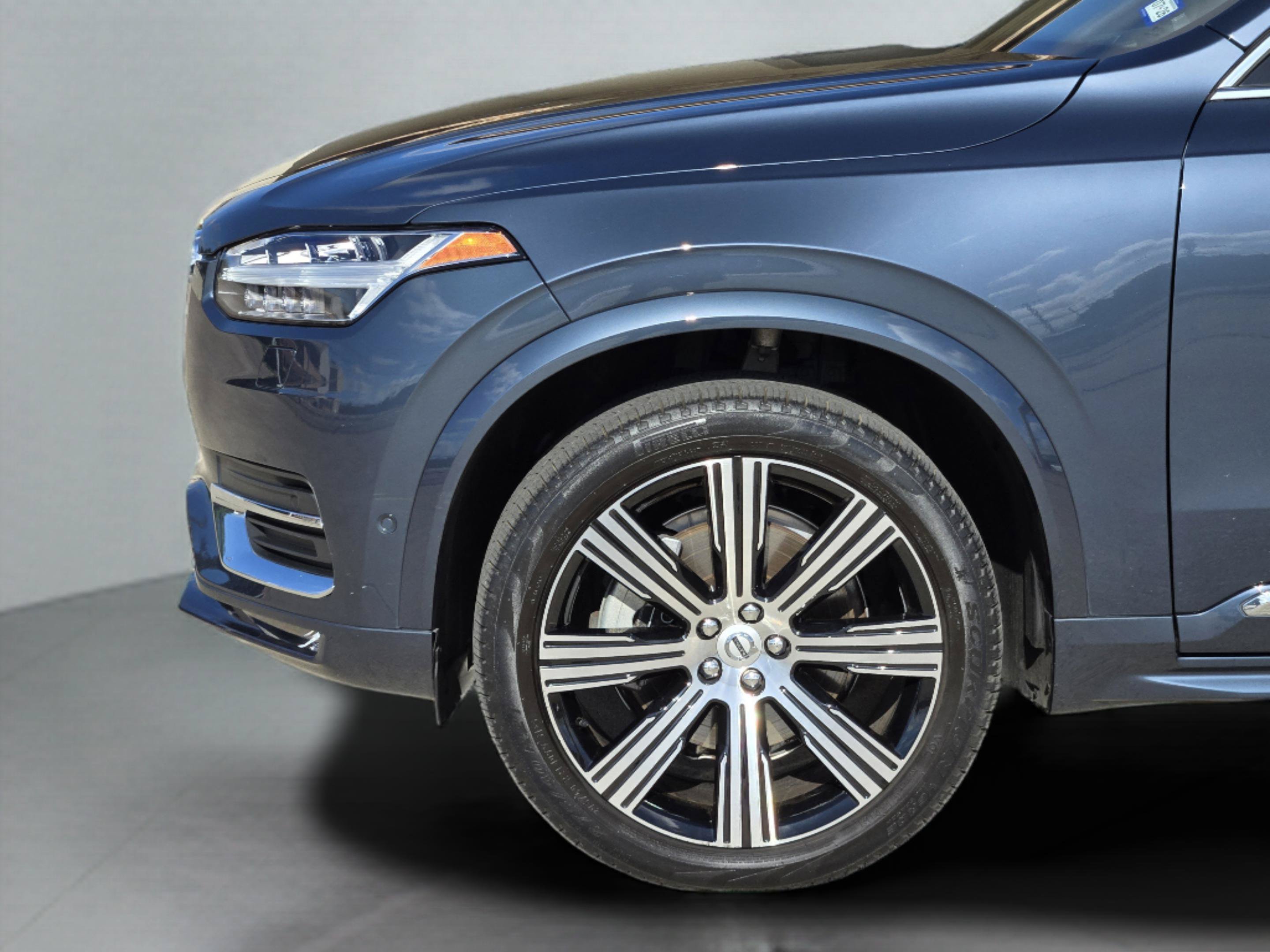 Used 2023 Volvo XC90 B6 Ultimate w/ Protection Package Premier AWD/4WD image 36