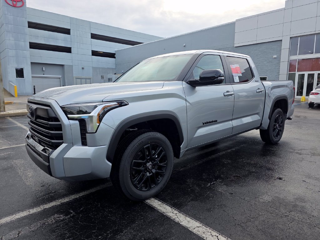 New 2026 Toyota Tundra Limited AWD/4WD image 3
