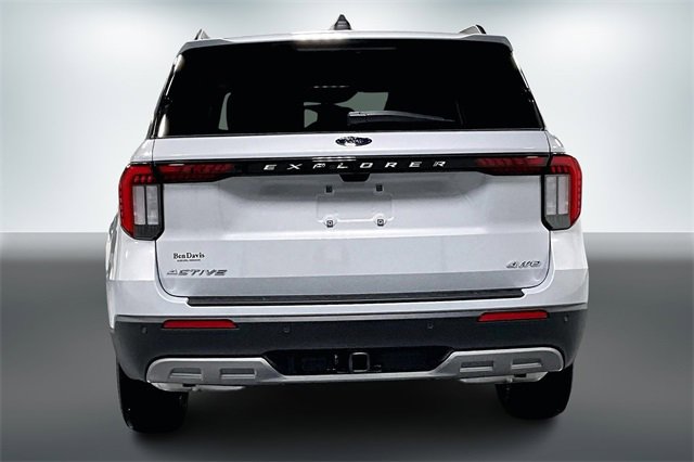 New 2026 Ford Explorer Active w/ Active Comfort Package image 5