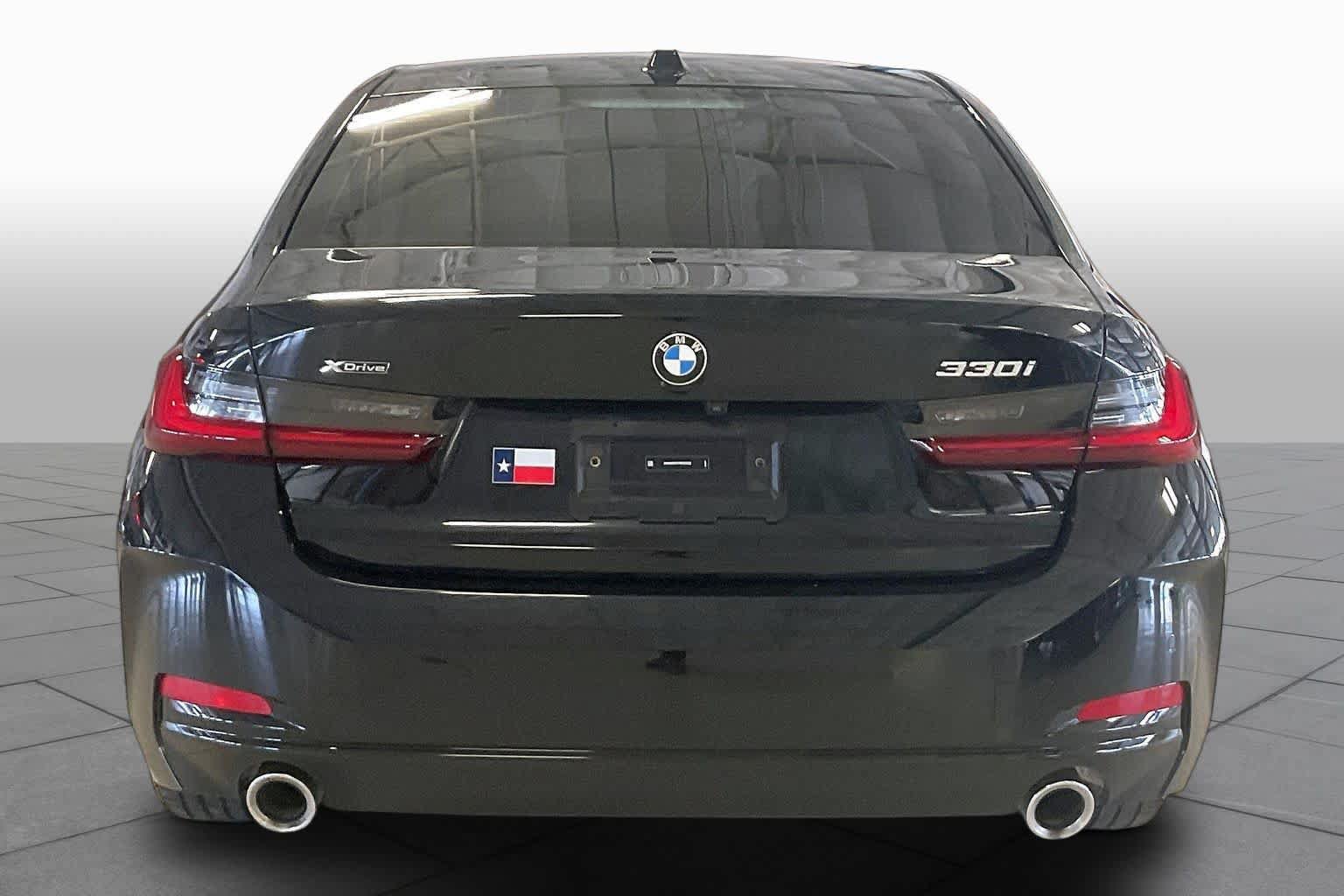 Certified 2023 BMW 330i xDrive Sedan w/ Premium Package AWD/4WD image 4