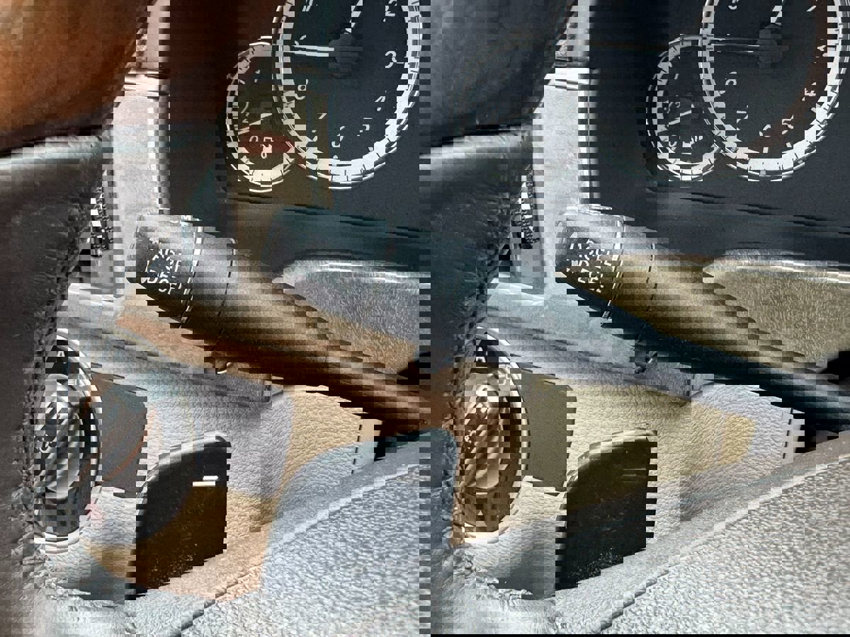 Used 2011 Mercedes-Benz E 550 Sedan image 46