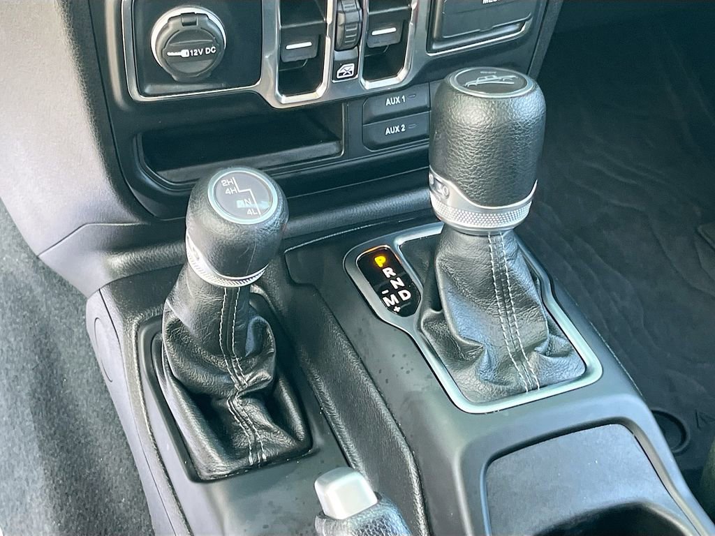 Used 2024 Jeep Gladiator Sport AWD/4WD image 16