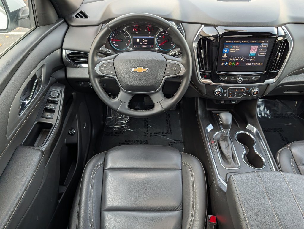 Used 2023 Chevrolet Traverse LT w/ LT Premium Package AWD/4WD image 19