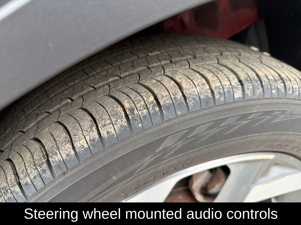 Certified 2023 Hyundai Venue SEL image 10