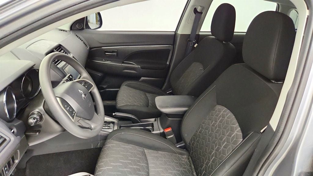 Used 2024 Mitsubishi Outlander Sport AWD image 18