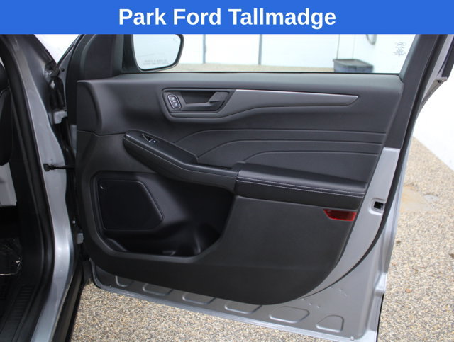 Used 2024 Ford Escape Active FWD image 21