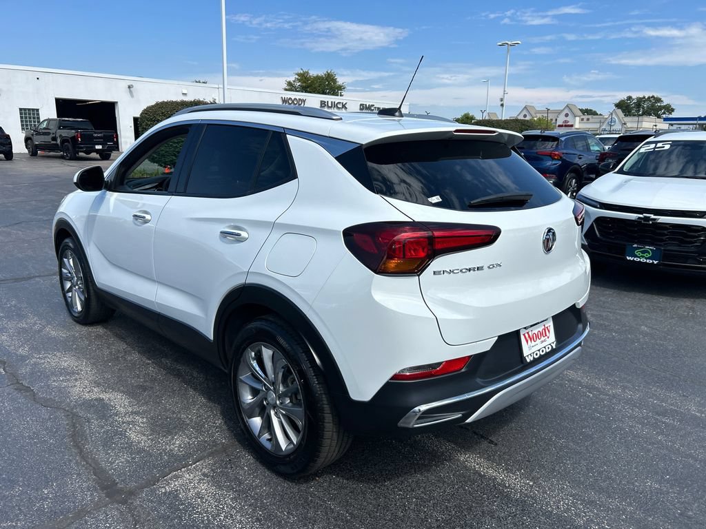 Used 2023 Buick Encore GX Essence w/ Experience Buick Package FWD image 8