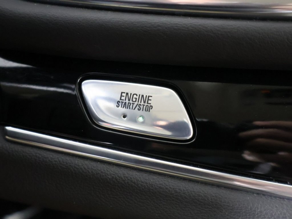 Used 2023 Buick Enclave Avenir w/ Avenir Technology Package AWD/4WD image 44