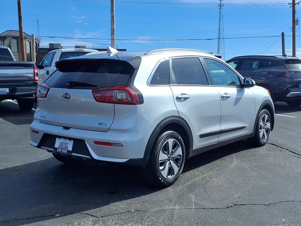 Used 2018 Kia Niro EX image 2