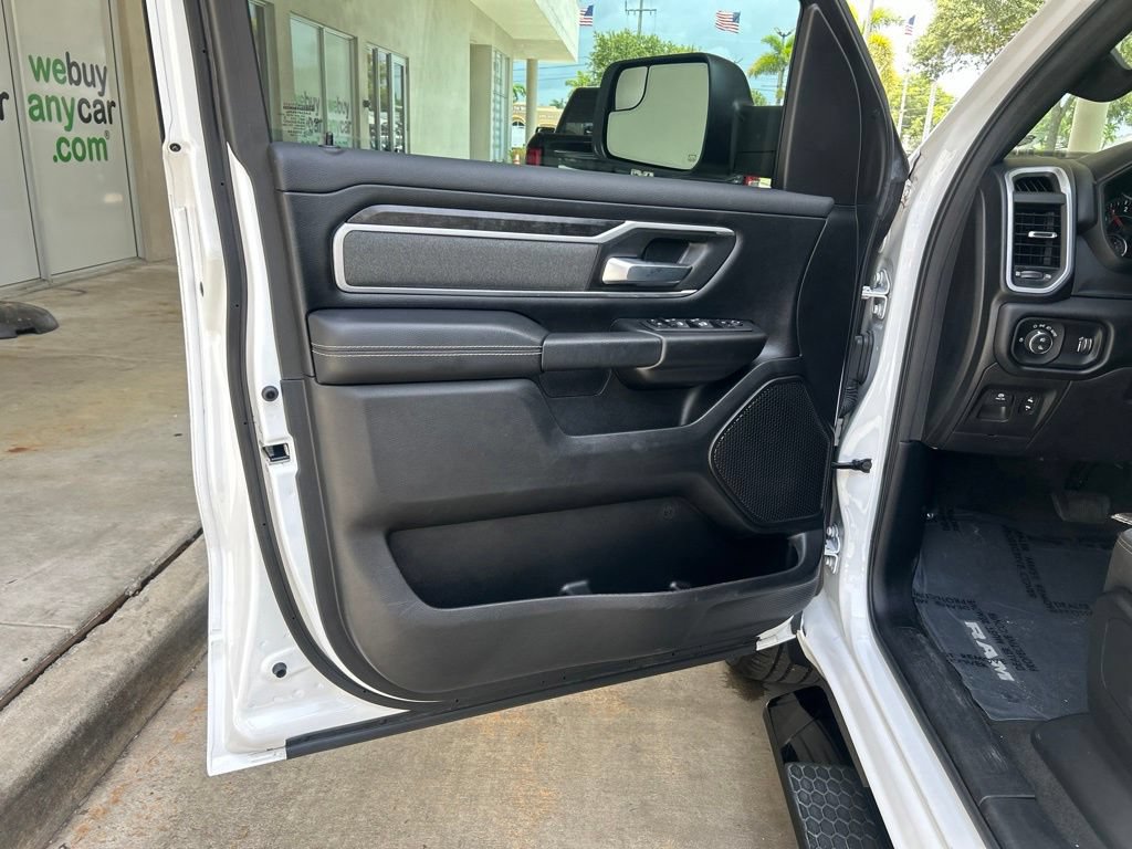 Used 2023 RAM 1500 Big Horn AWD/4WD image 36
