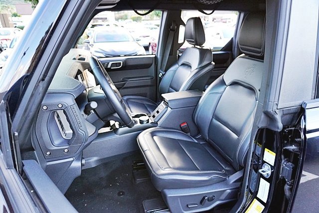 Used 2025 Ford Bronco Outer Banks image 15