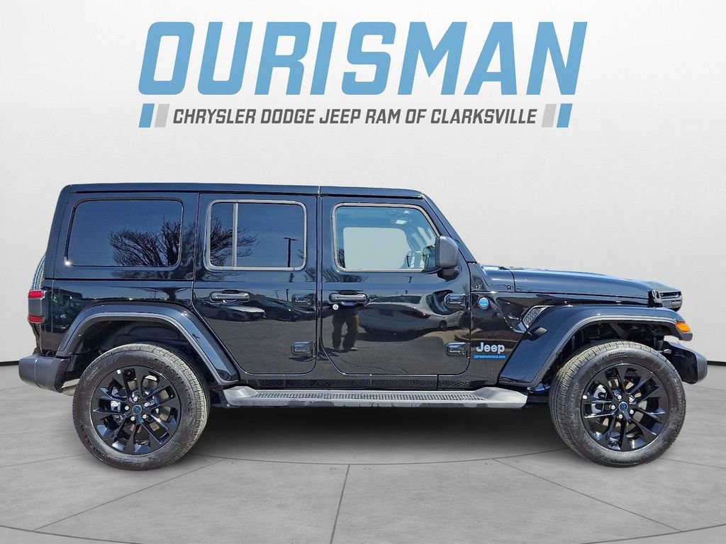 Used 2025 Jeep Wrangler Unlimited Sahara image 7