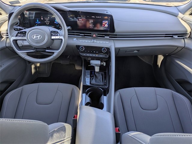 Certified 2025 Hyundai Elantra SEL image 14