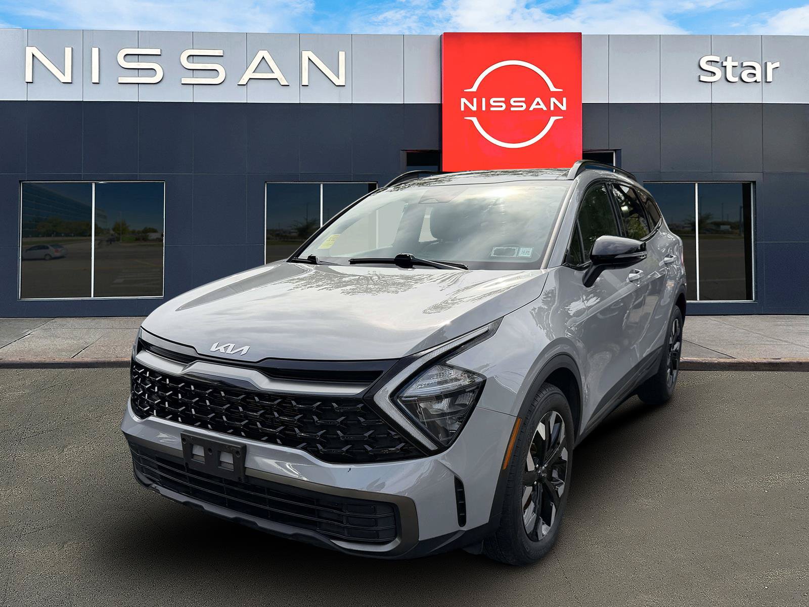 Used 2023 Kia Sportage X-Line w/ X-Line Premium Package AWD/4WD image 3
