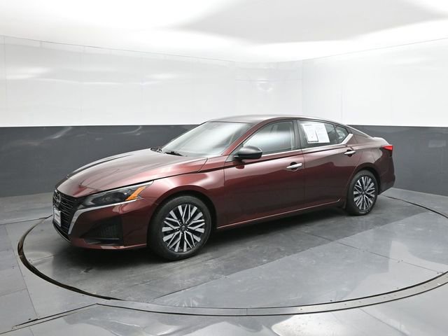 Used 2024 Nissan Altima 2.5 SV image 26