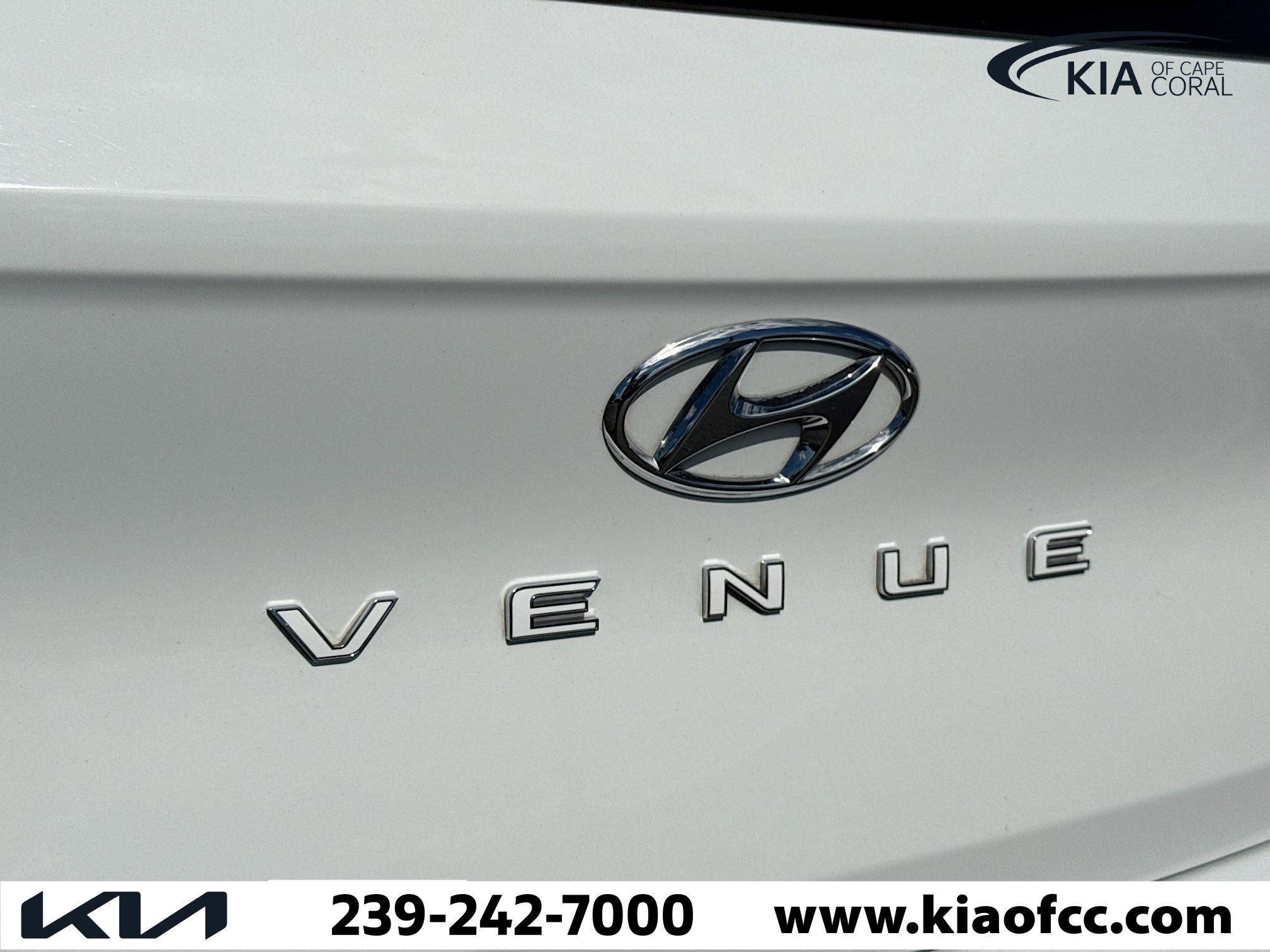 Used 2022 Hyundai Venue SE image 11