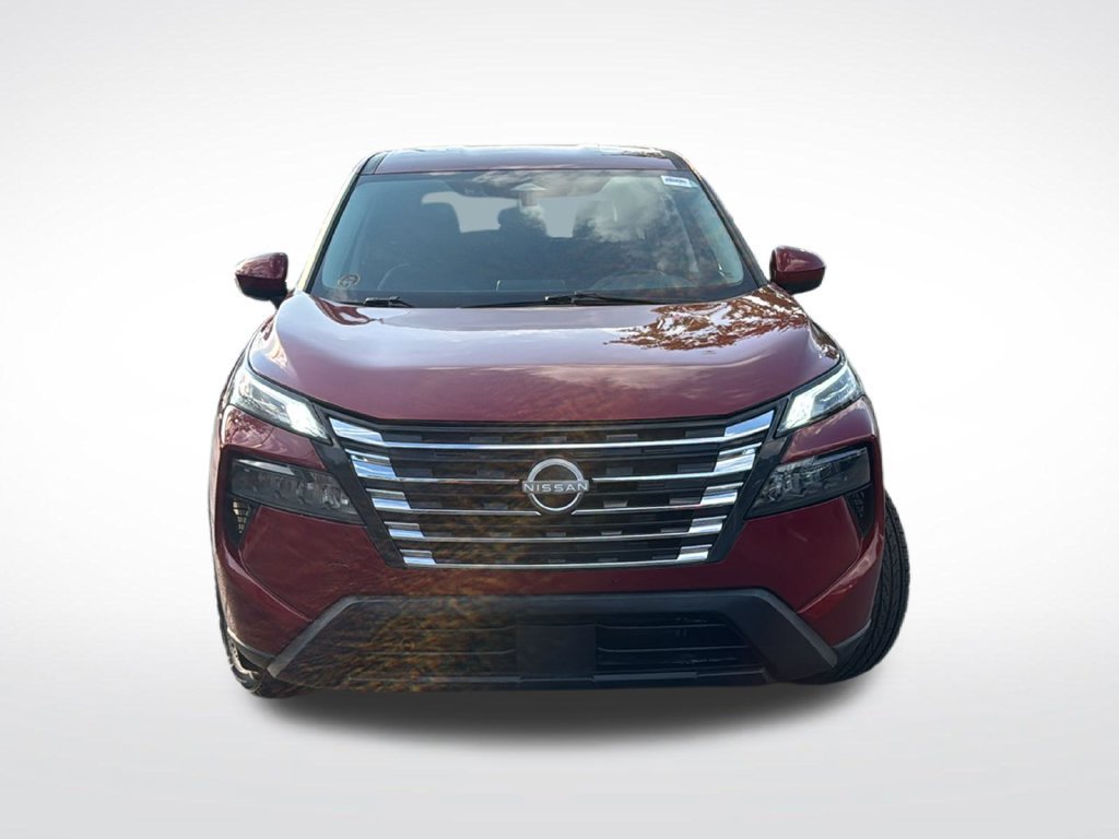 Used 2025 Nissan Rogue SV AWD/4WD image 2