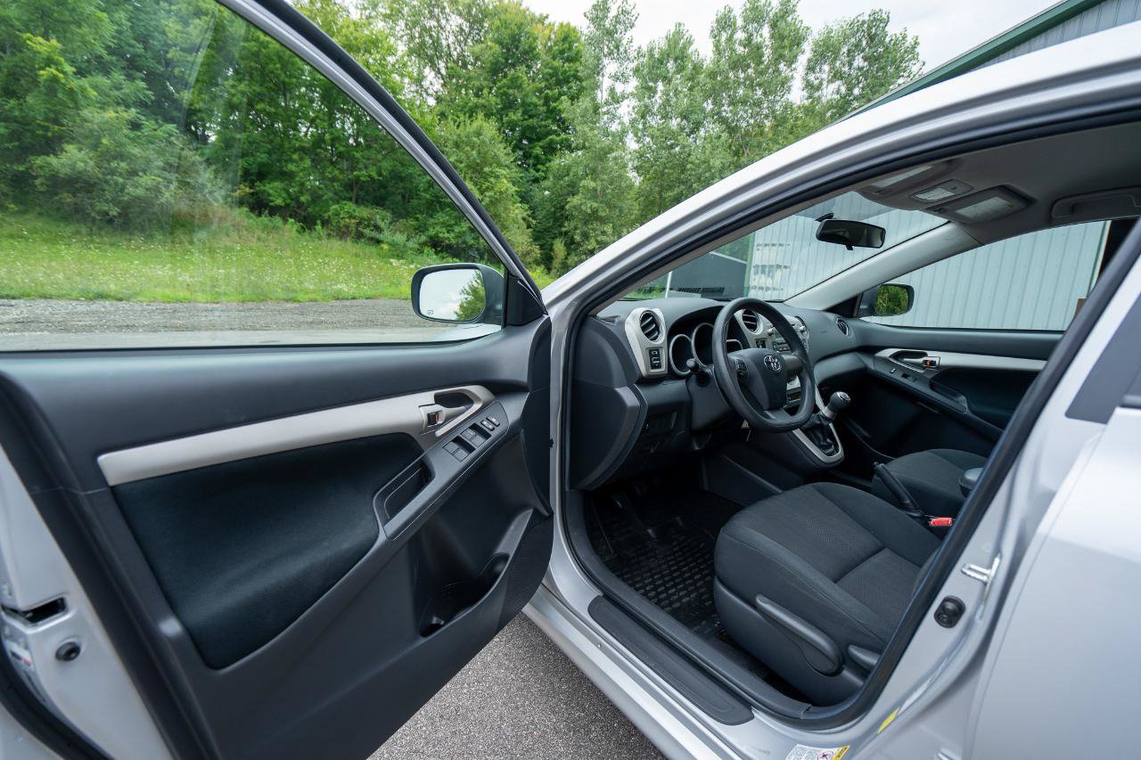 Used 2012 Toyota Matrix L w/ L Sport Pkg FWD image 12