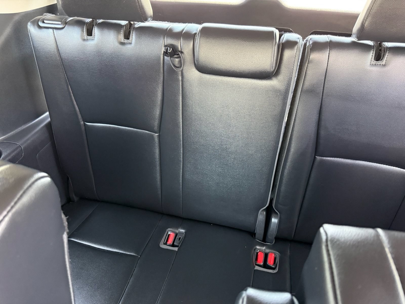 Used 2023 Toyota Highlander XLE FWD image 28