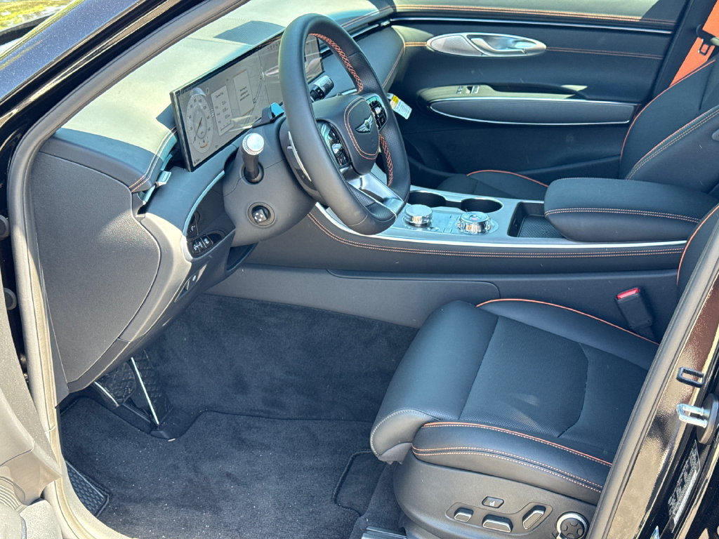New 2026 Genesis GV70 3.5T Sport Advanced AWD/4WD image 9