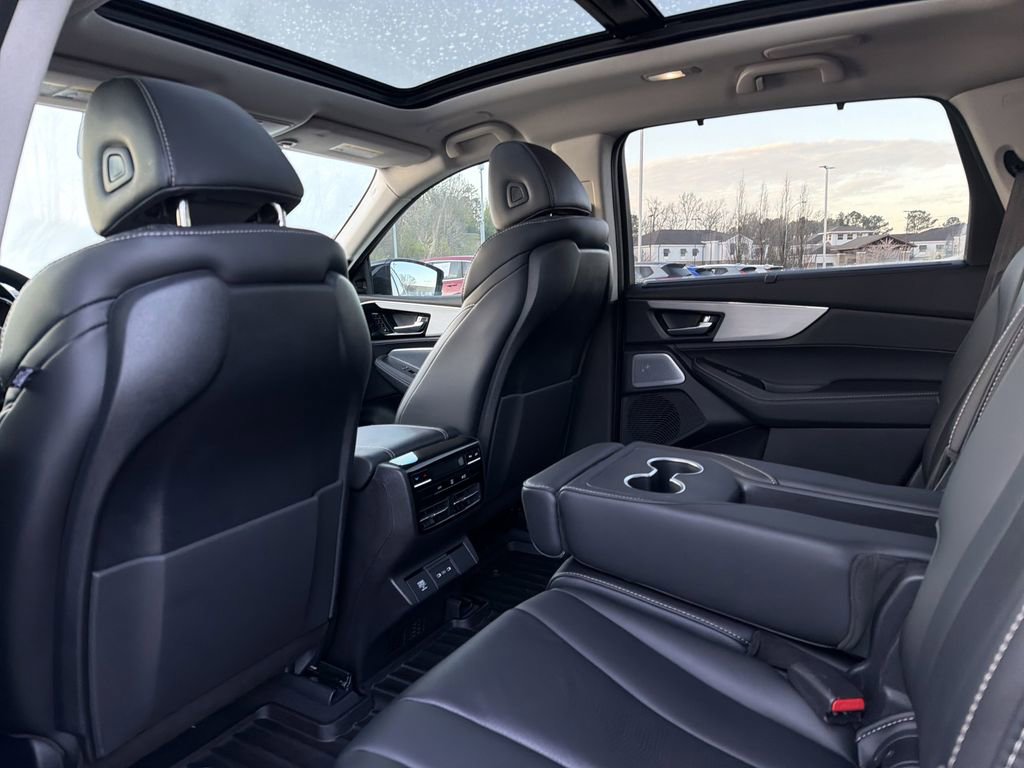 Used 2025 Acura MDX w/ Technology Package image 13