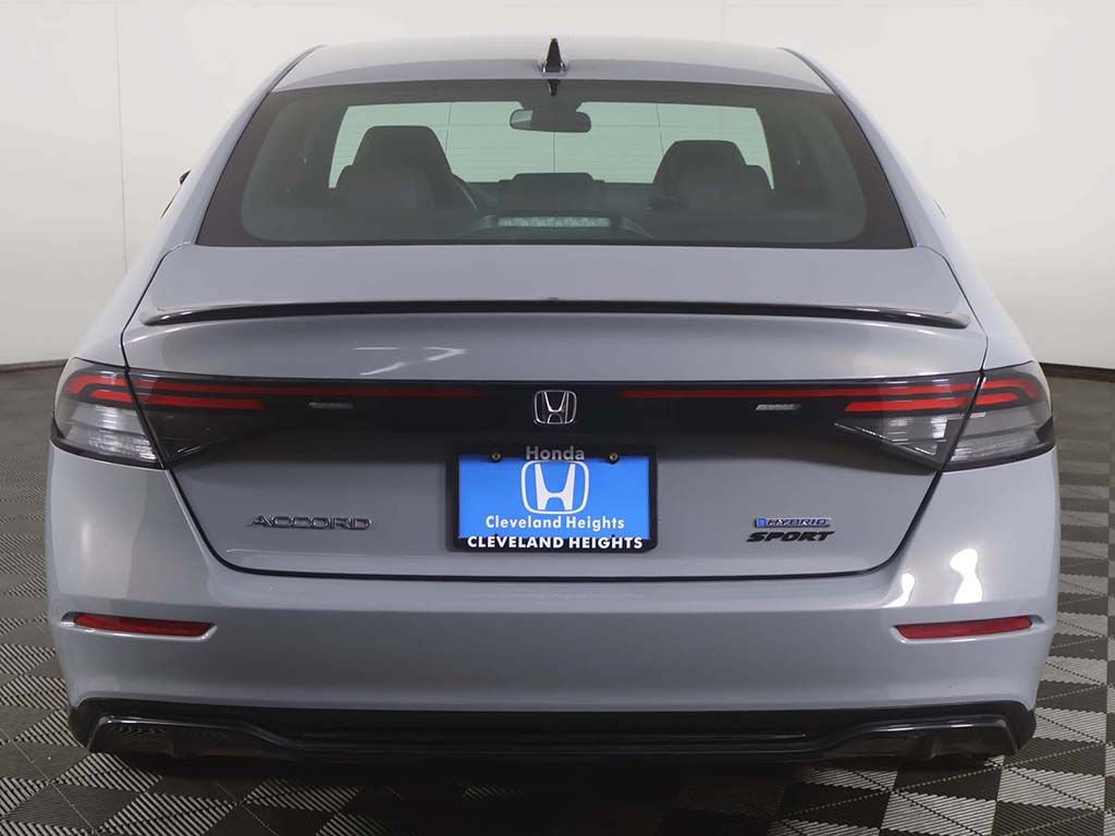 Used 2025 Honda Accord Sport image 12