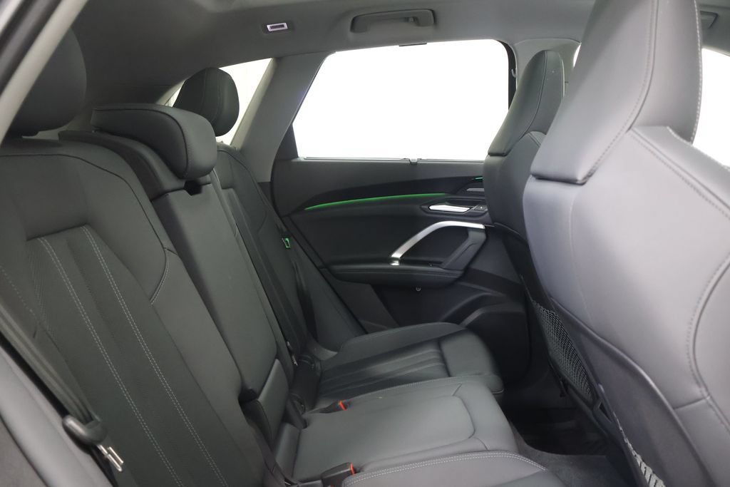 Certified 2025 Audi Q5 Premium Plus w/ Premium Plus AWD/4WD image 24