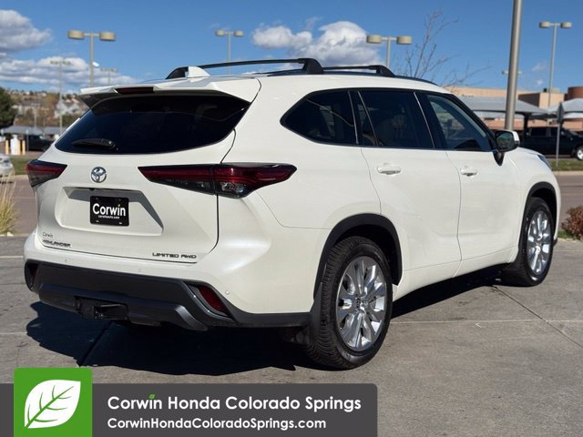 Used 2021 Toyota Highlander Limited AWD/4WD image 10