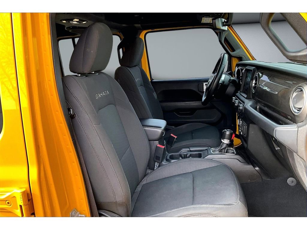Used 2019 Jeep Wrangler Unlimited Sahara w/ Uconnect 4C Nav & Sound Group image 8