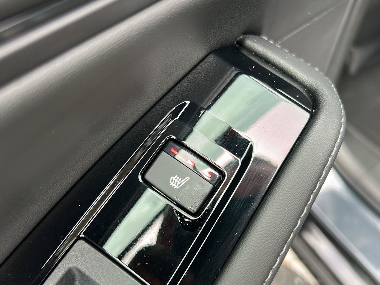Used 2023 Honda Accord Touring image 17