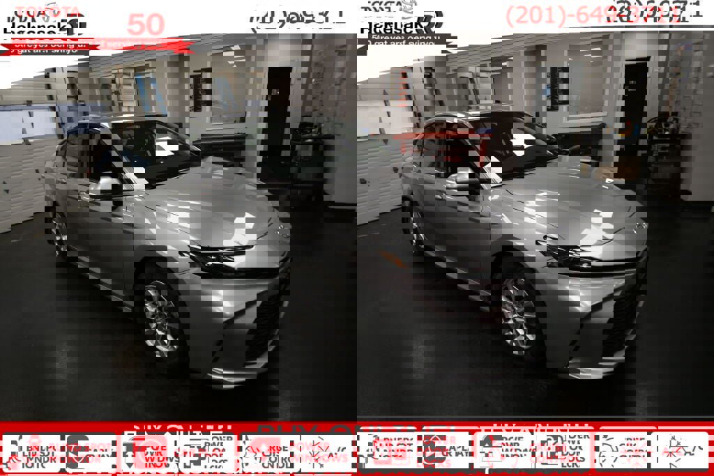 Certified 2025 Toyota Camry LE image 1