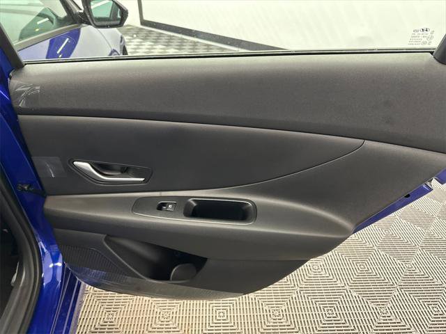 New 2026 Hyundai Elantra SE w/ Cargo Package image 16