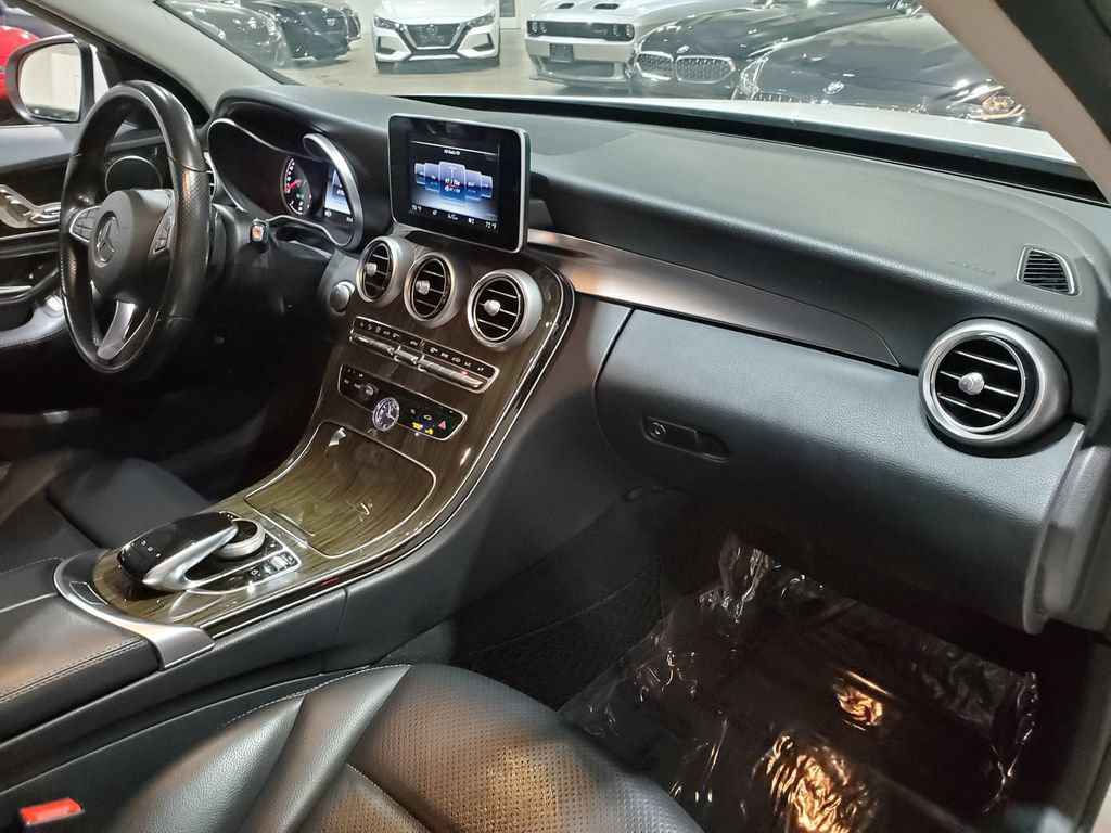 Used 2016 Mercedes-Benz C 300 Sedan image 15