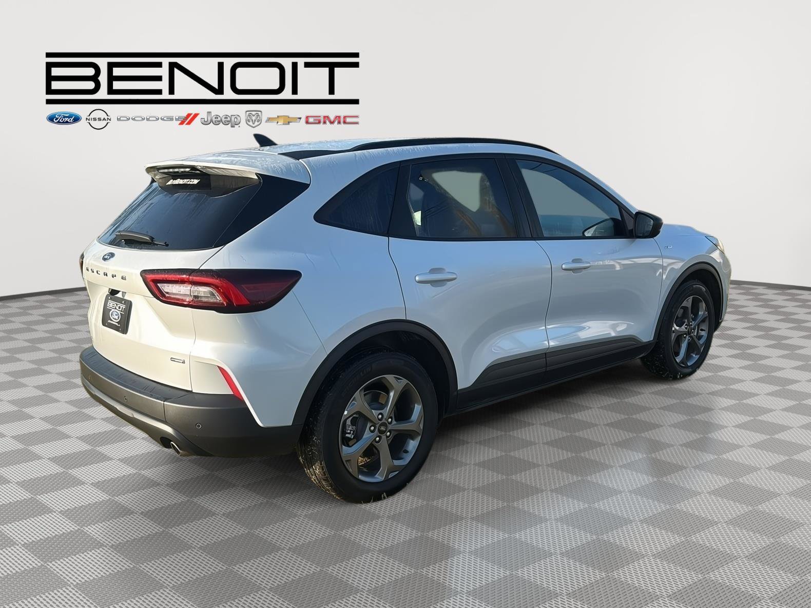 Used 2025 Ford Escape ST-Line w/ Equipment Group 301A image 5