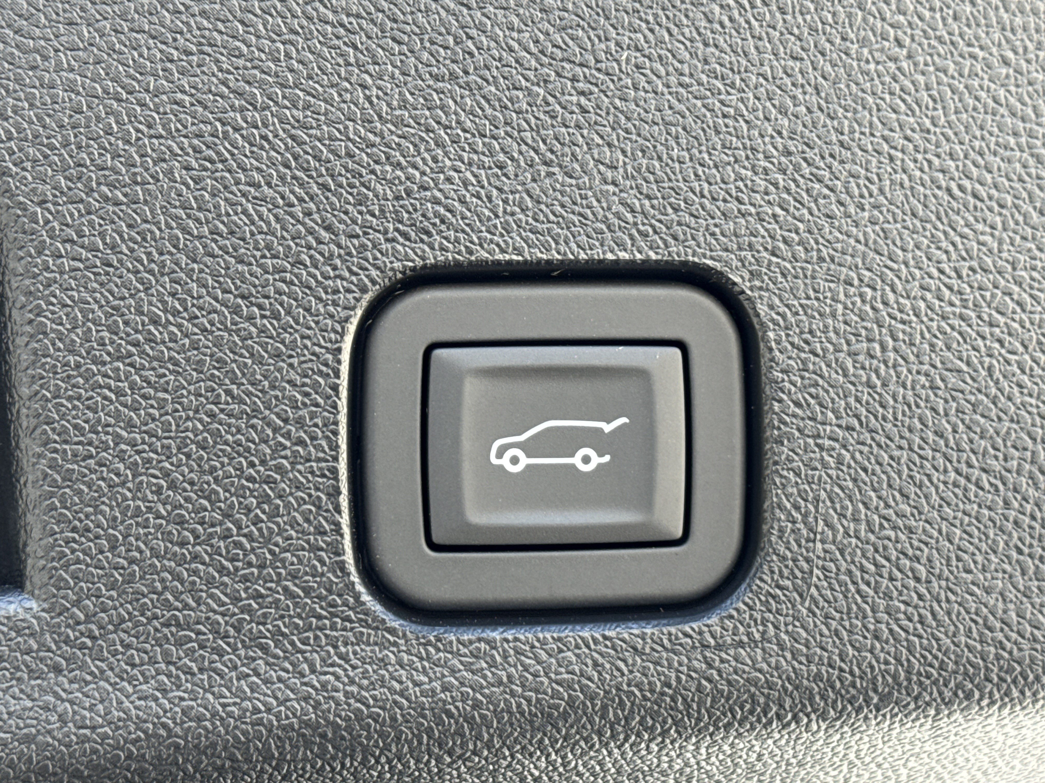 New 2027 Chevrolet Traverse LT w/ Enhanced Driving Package FWD image 19
