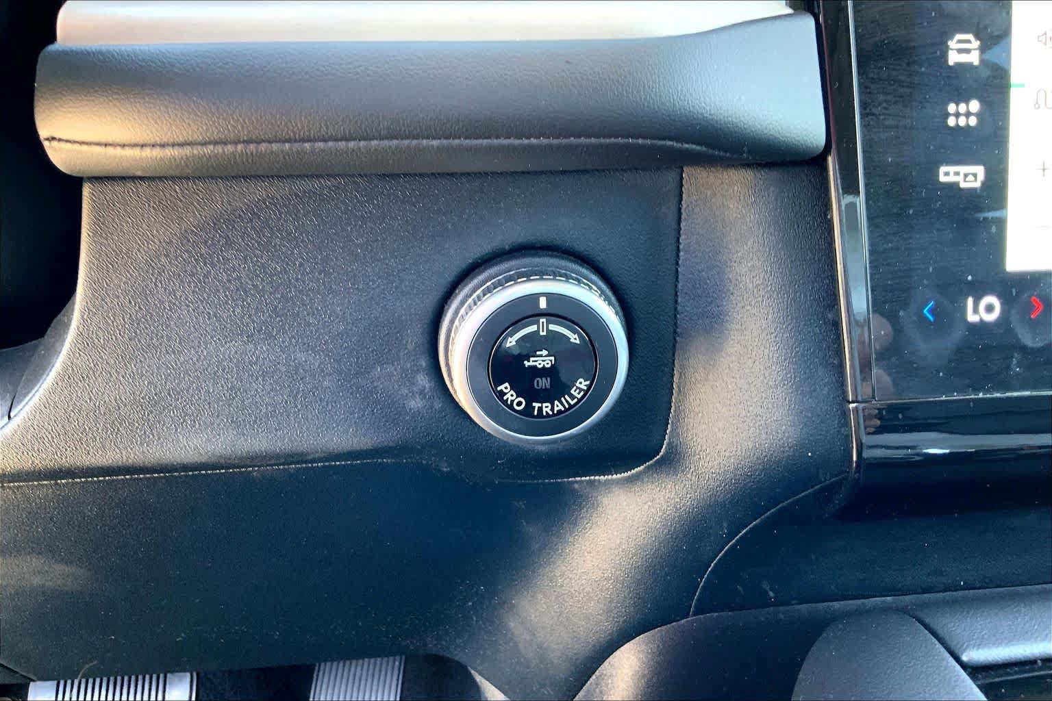 Used 2025 Lincoln Navigator Reserve AWD/4WD image 67