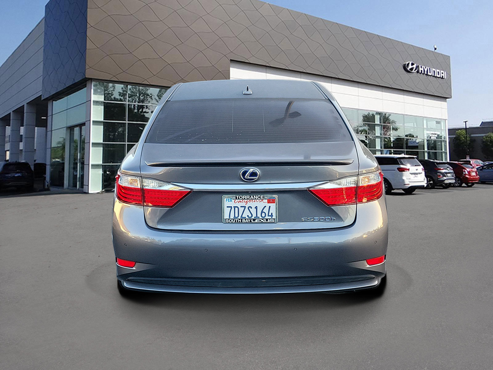 Used 2014 Lexus ES 300h w/ Luxury Package w/Bamboo Trim FWD image 5