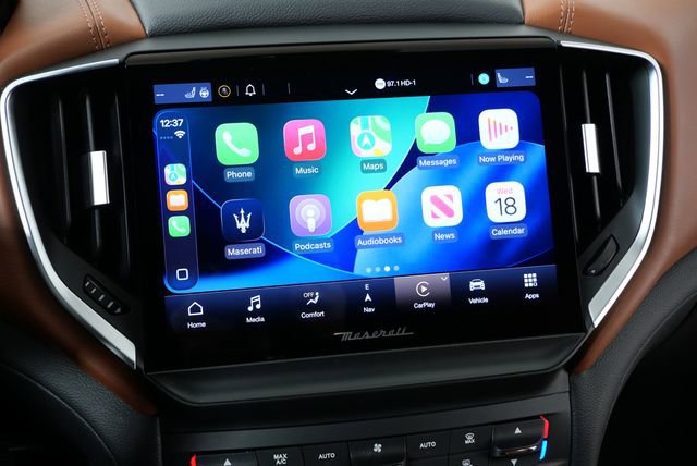 Used 2021 Maserati Ghibli S image 4