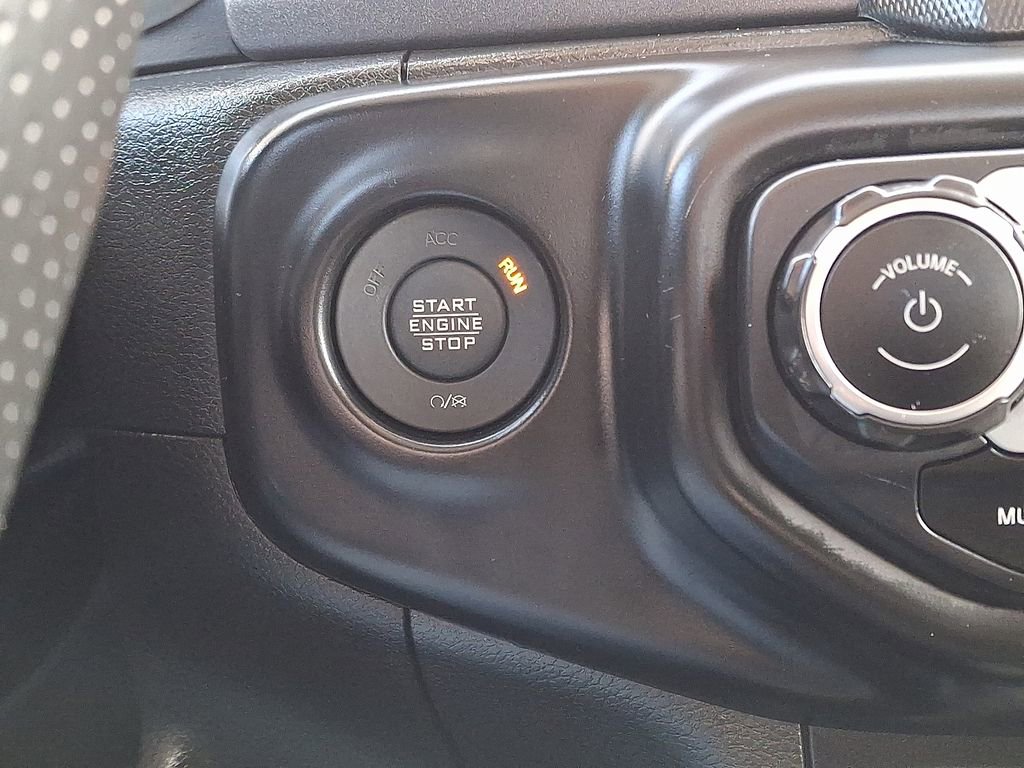 Used 2023 Jeep Gladiator Mojave w/ LED Lighting Group AWD/4WD image 21