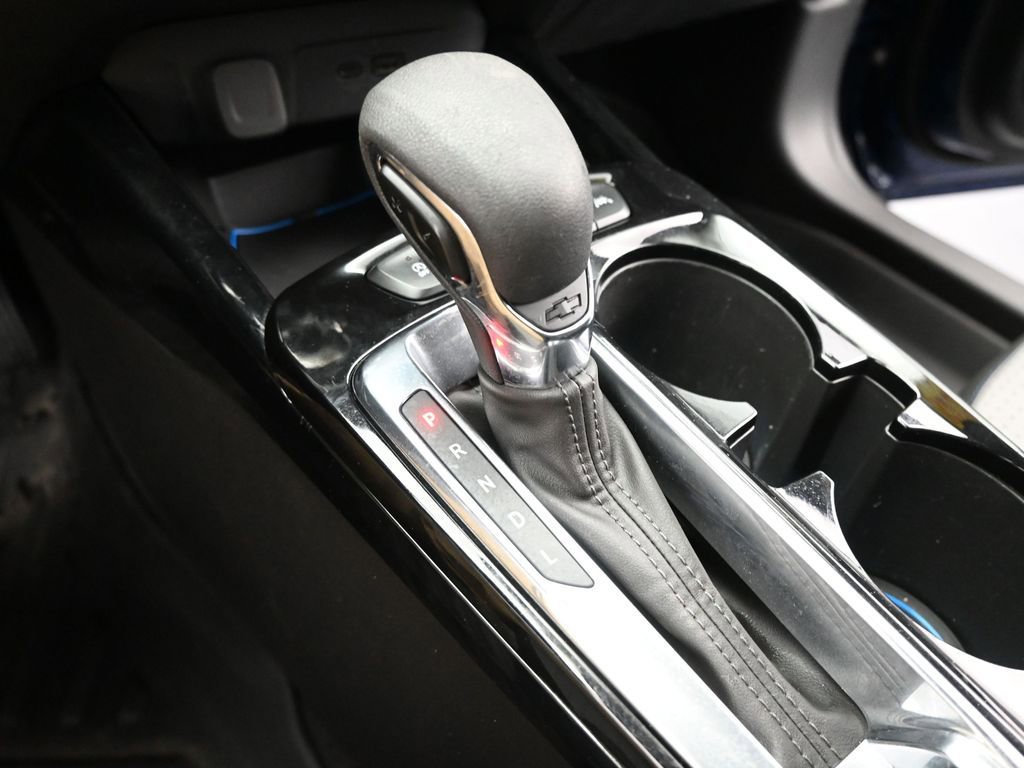 Used 2024 Chevrolet Trax LT w/ LT Convenience Package image 30