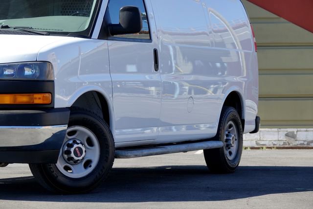 Used 2017 GMC Savana 2500 2500 image 9