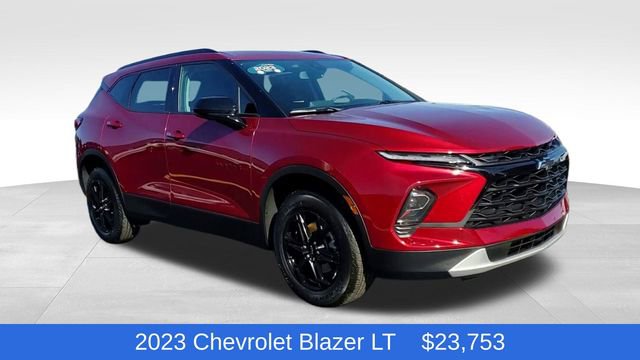 Used 2023 Chevrolet Blazer LT w/ Convenience Package image 2