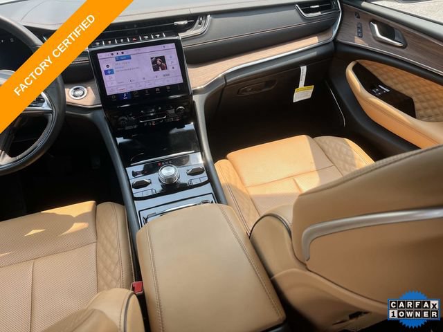 Certified 2024 Jeep Grand Cherokee L Summit w/ Rear Seat Video Group I AWD/4WD image 16