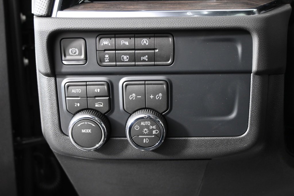 New 2026 Chevrolet Suburban Premier image 27