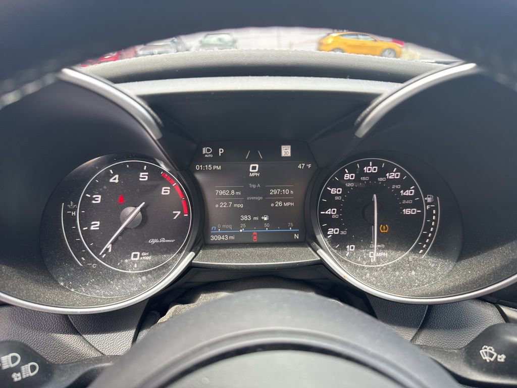 Used 2023 Alfa Romeo Giulia Veloce image 40