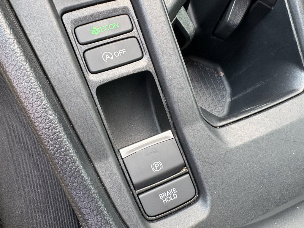 Certified 2023 Honda Accord EX image 21
