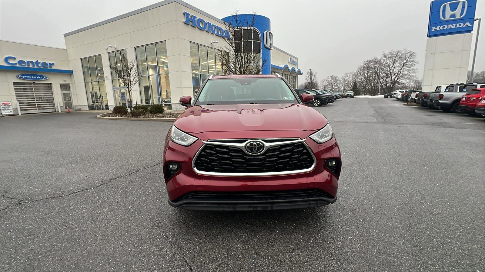 Used 2020 Toyota Highlander Limited image 9